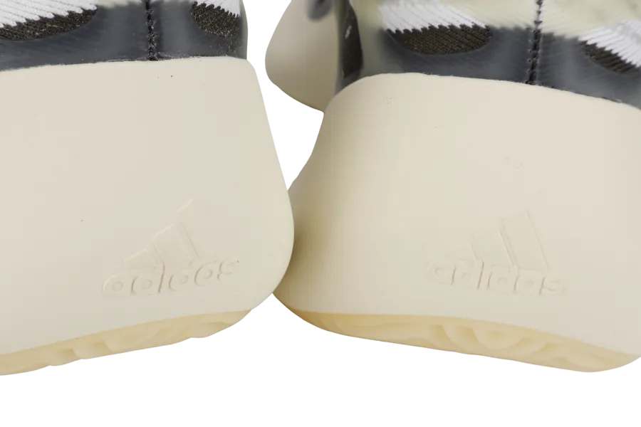 ADIDAS YEEZY 700 V3 FADE SALT SIZE UK 9 WITH BOX