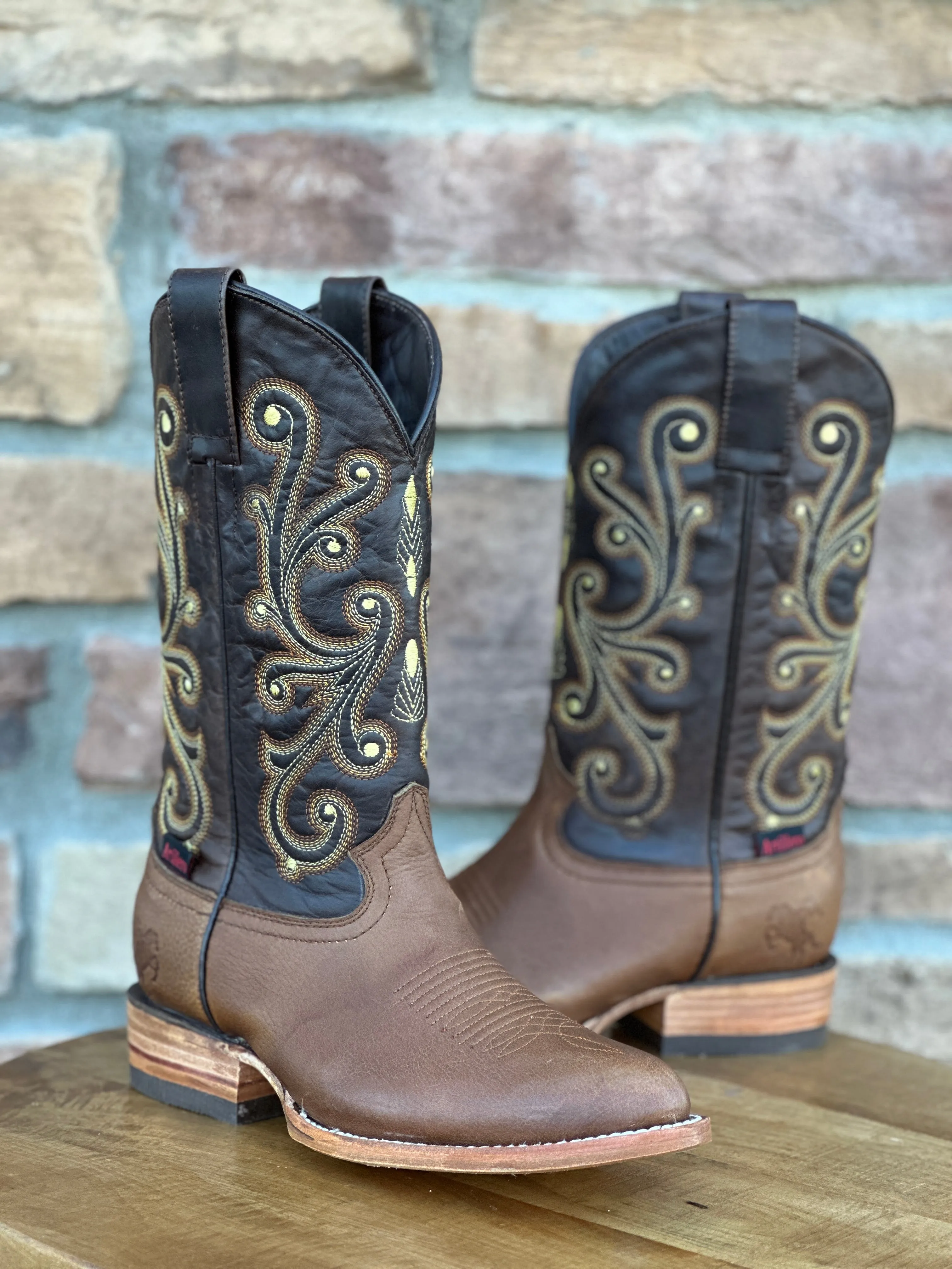 Artillero Honey Grisly Round Toe Boots