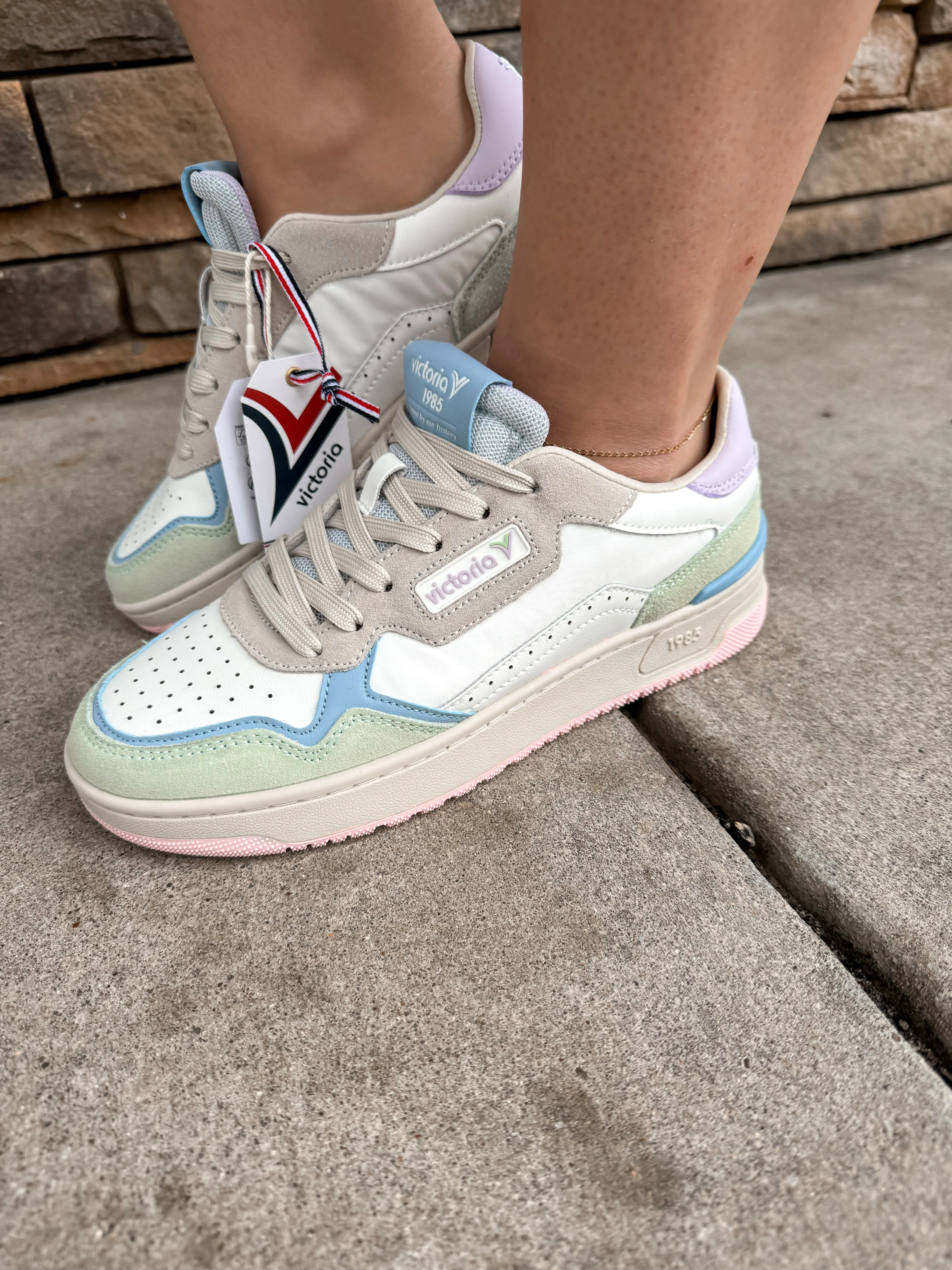 C80 Sneaker