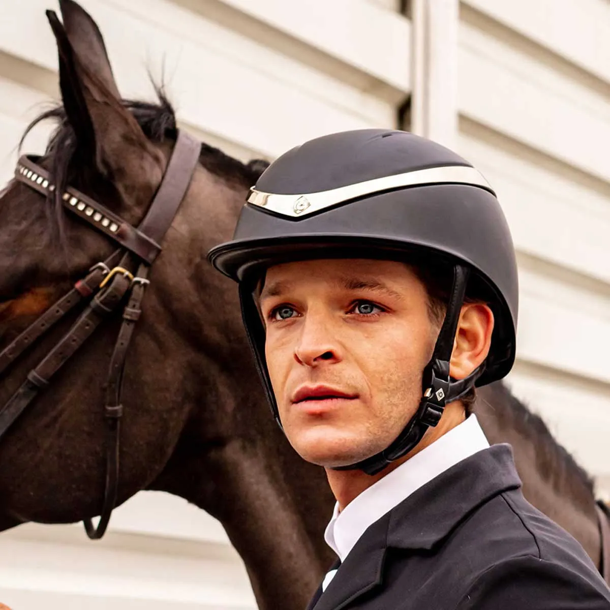 CHARLES OWEN Halo Riding Hat - Matt Black & Platinum