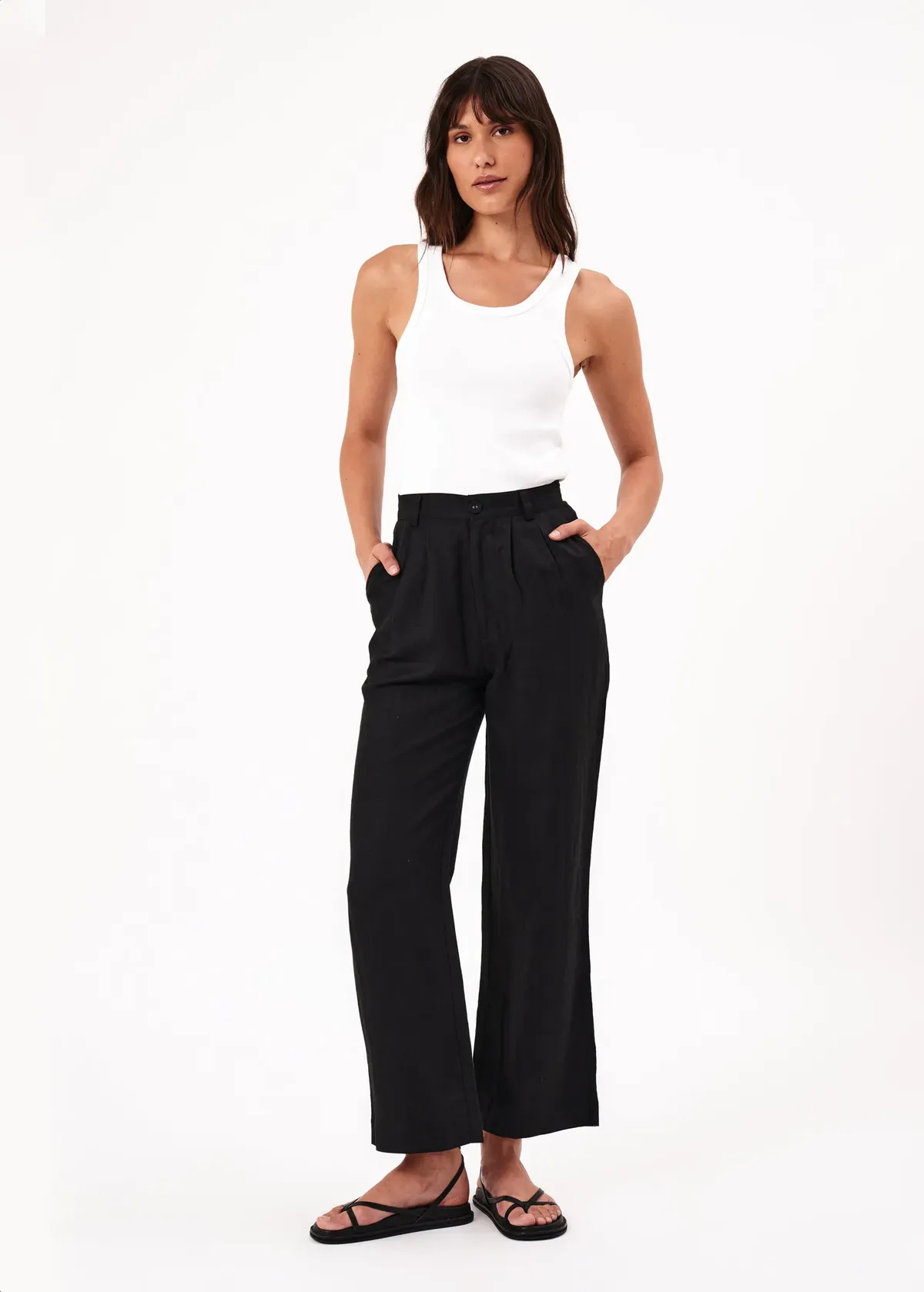 Chloe Black Linen Pleat Pant <br> <i> ankle length </i>
