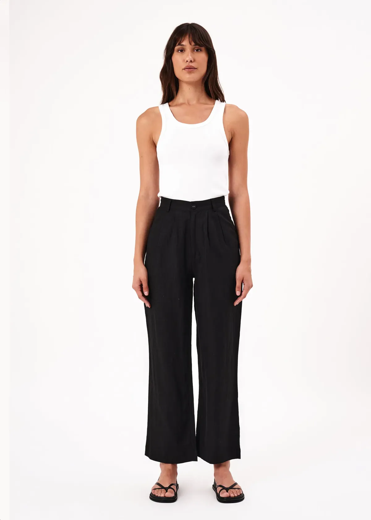 Chloe Black Linen Pleat Pant <br> <i> ankle length </i>
