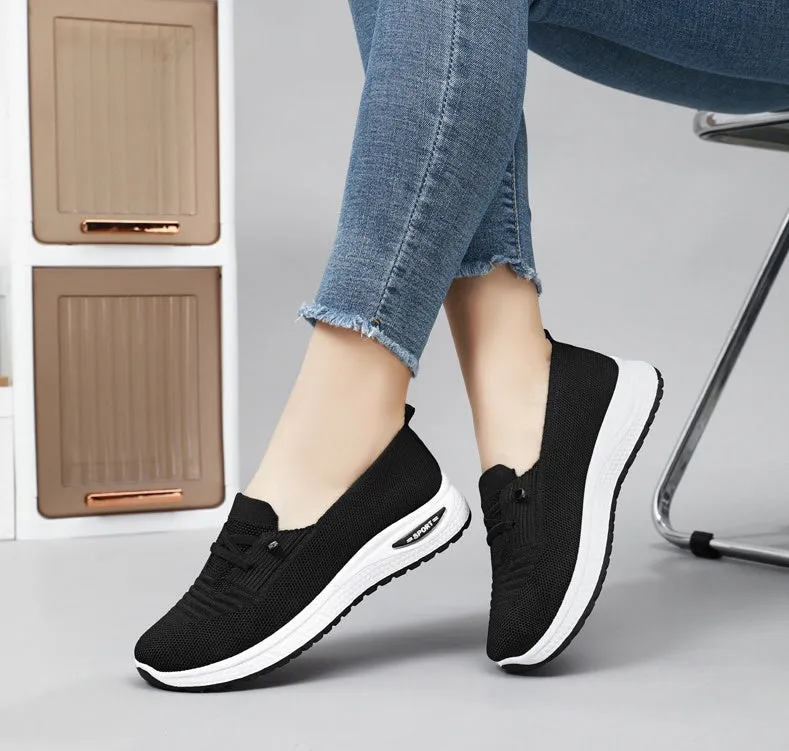 Classic and Casual Slip-On Sneakers for Women - Soft and Slip-Resistant