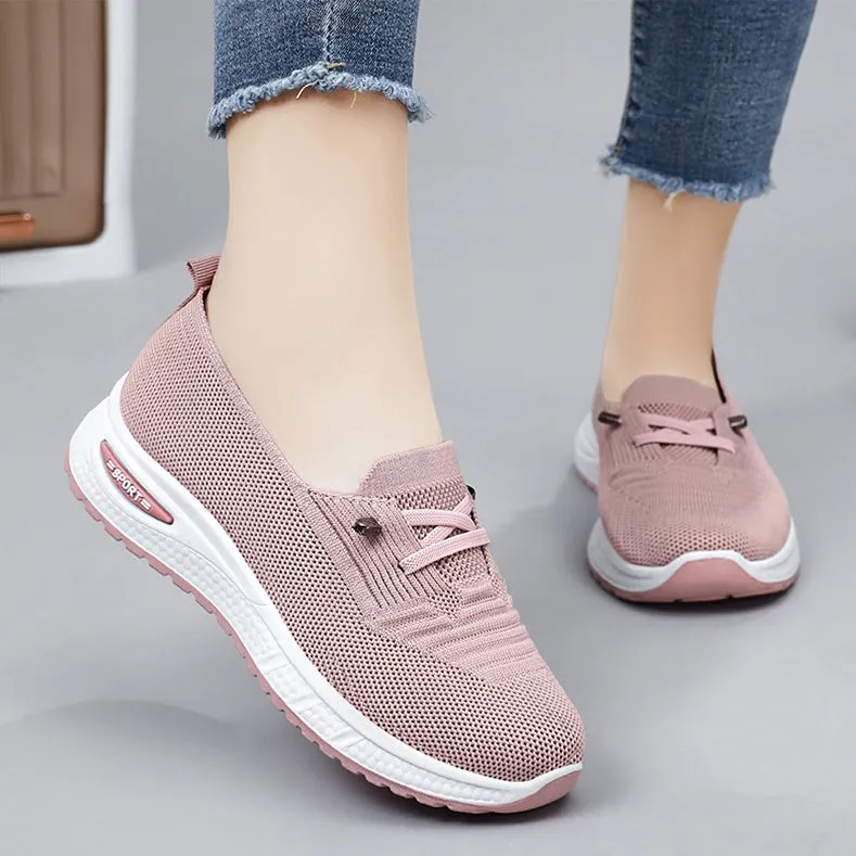 Classic and Casual Slip-On Sneakers for Women - Soft and Slip-Resistant