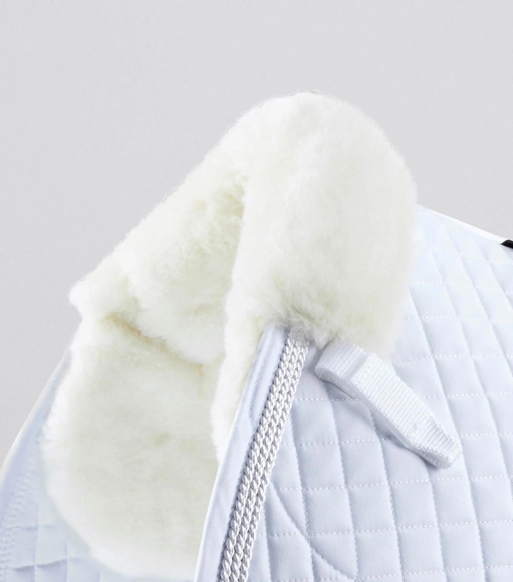 Close Contact Merino Wool European Saddle Pad - GP/Jump Square White/Natural Wool