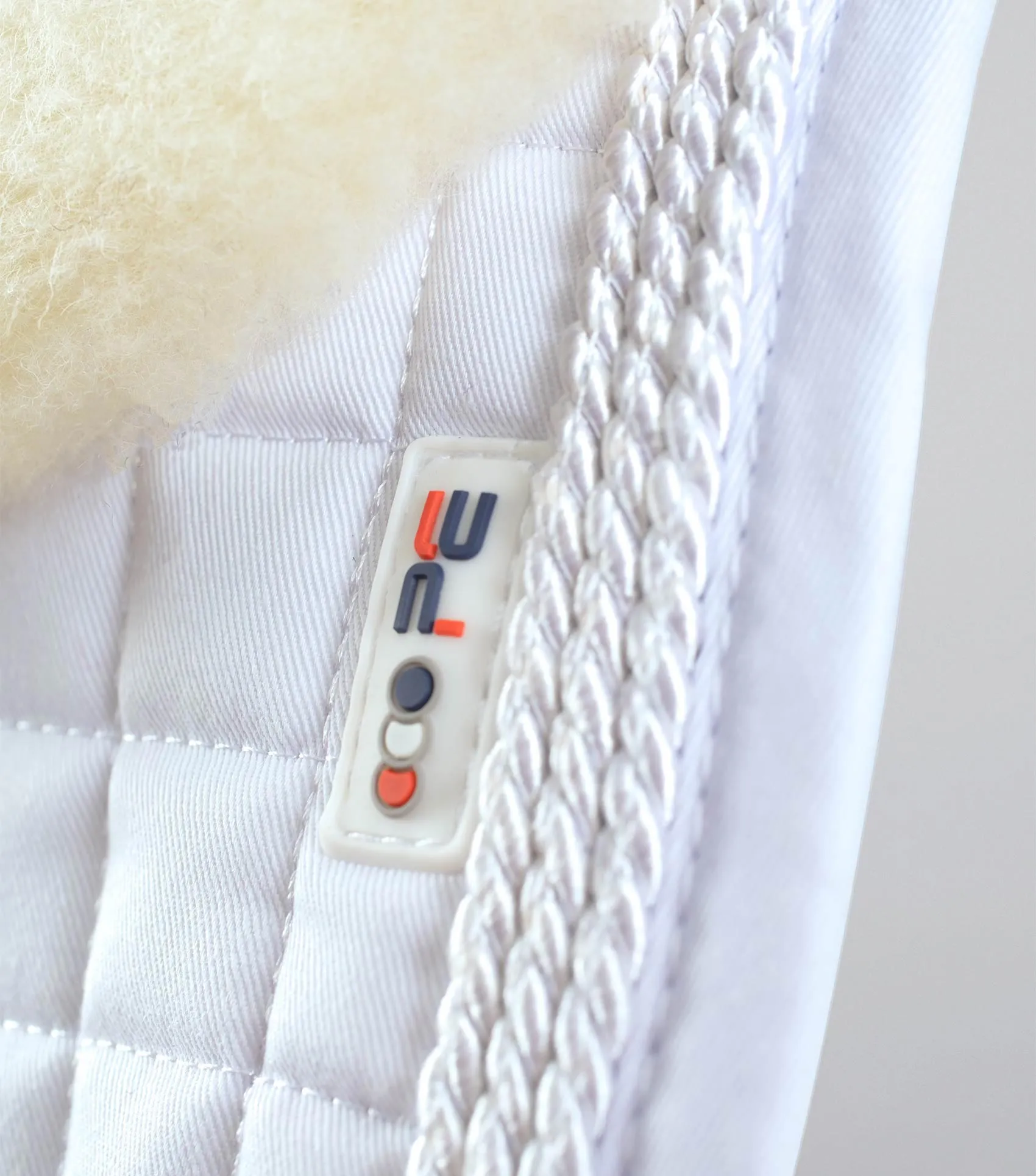 Close Contact Merino Wool European Saddle Pad - GP/Jump Square White/Natural Wool
