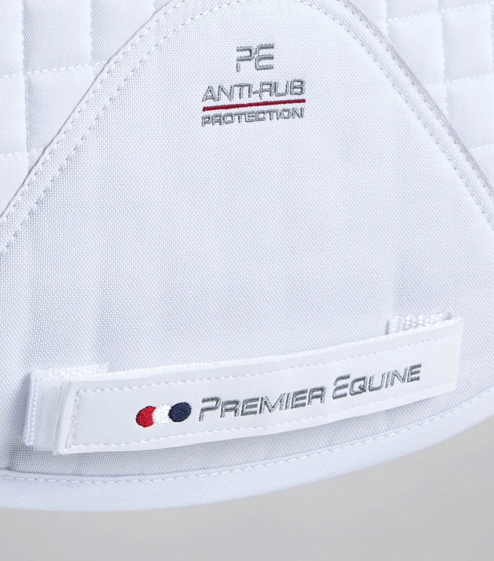Close Contact Merino Wool European Saddle Pad - GP/Jump Square White/Natural Wool