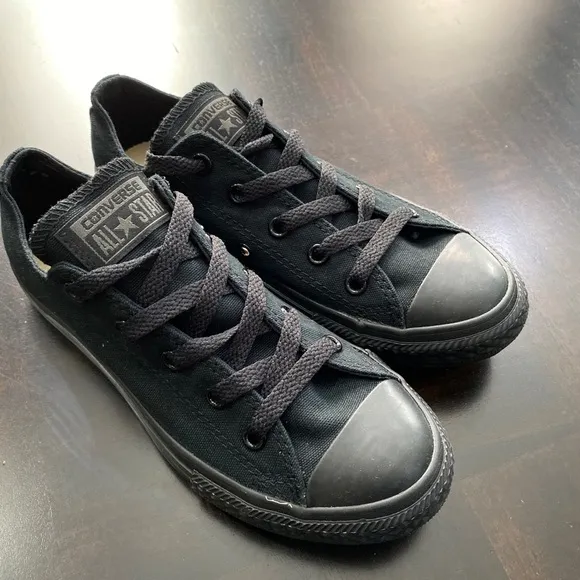 Converse Chuck Taylor Sneakers Size 3