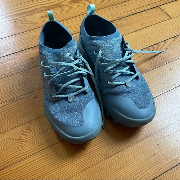 Helly Hansen Sneakers Women’s 7.5