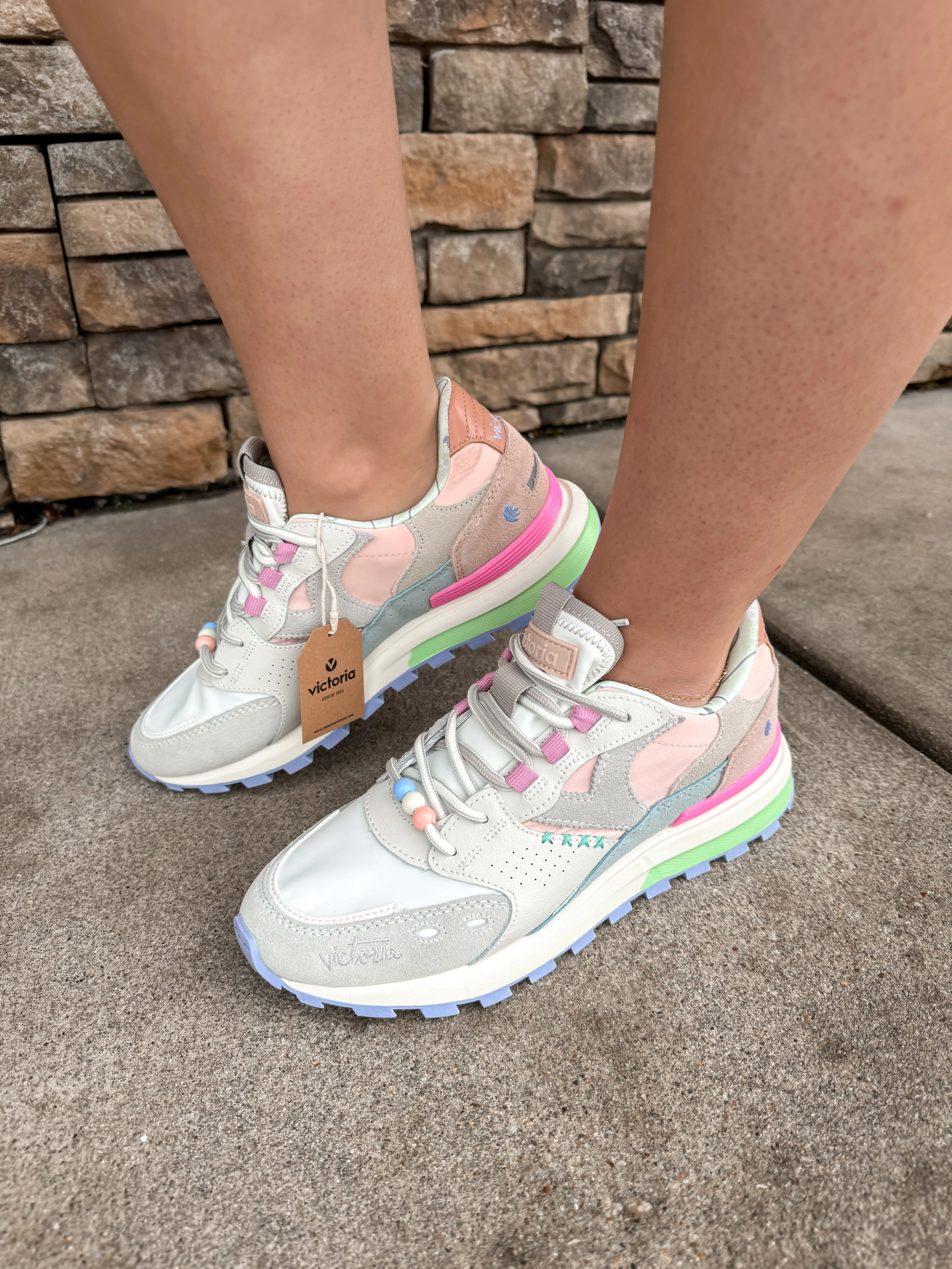 Luna Multicolor Sneaker