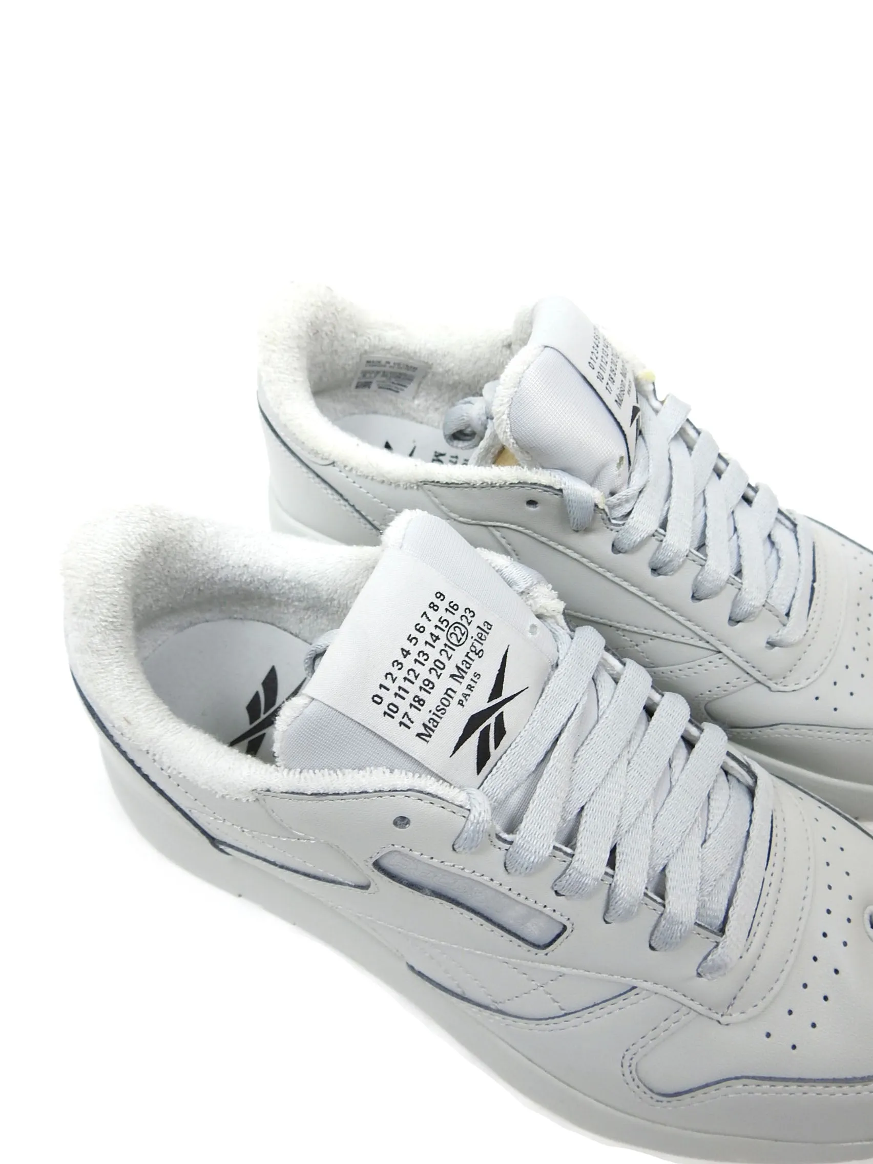 Maison Margiela x Reebok Project 0 CL Tabi Sneaker Size 8