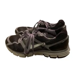 Nike gray and black outdoor men's running sneakers shoes size 10