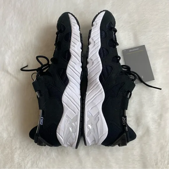 NWB ASICS TIGER Gel-Mai Black Sneakers | Sz 10.5