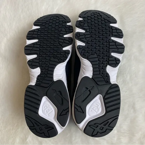 NWB ASICS TIGER Gel-Mai Black Sneakers | Sz 10.5