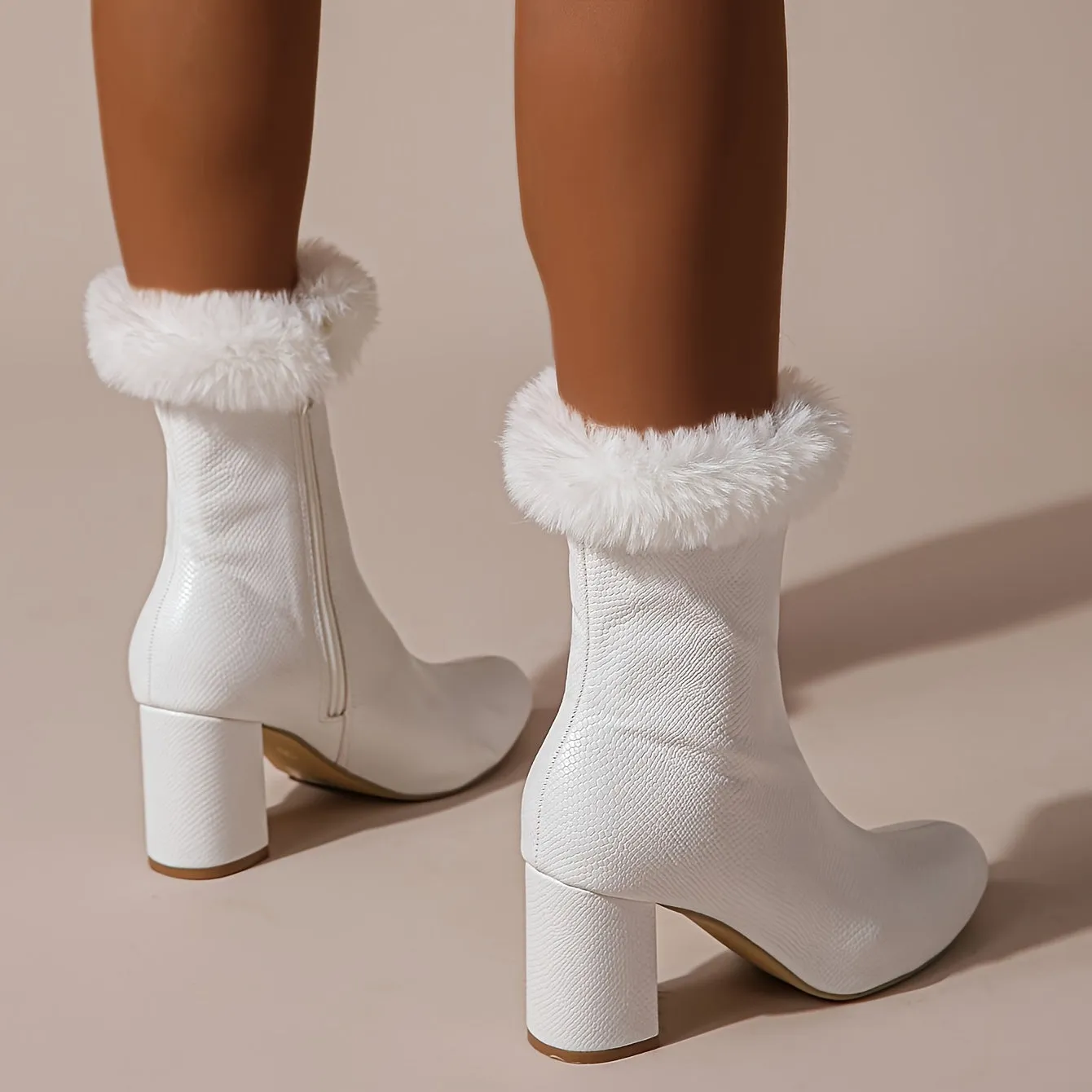 VougeVamp Women's Fashion Ankle Boots – Winter Faux Fur Lined Chunky Heel Boots with Zipper Closure