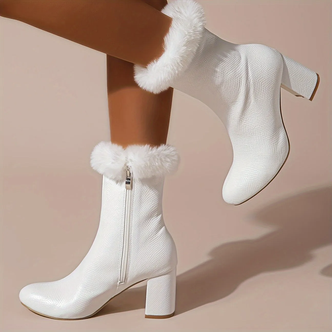 VougeVamp Women's Fashion Ankle Boots – Winter Faux Fur Lined Chunky Heel Boots with Zipper Closure
