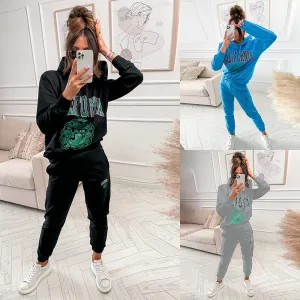 Women's Hooded Long-Sleeved Suit